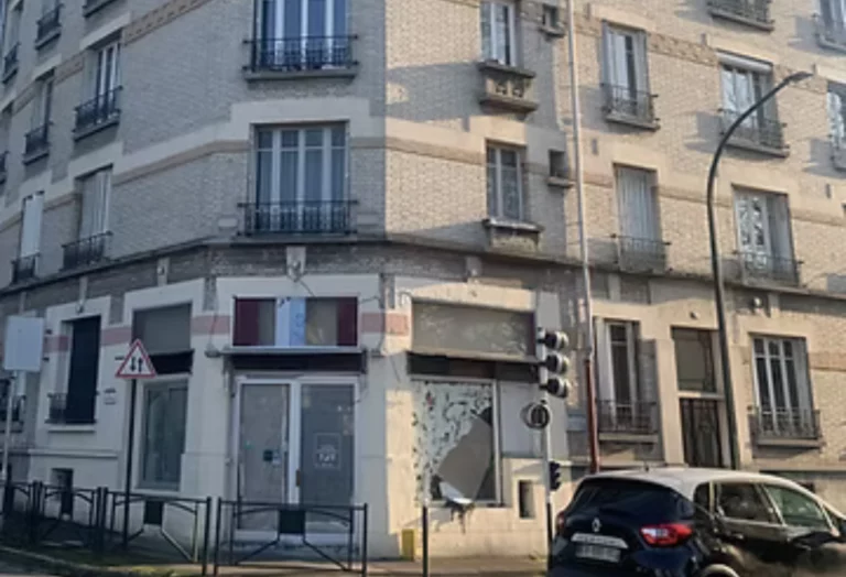 Demande d'enseigne pour une auto-école.