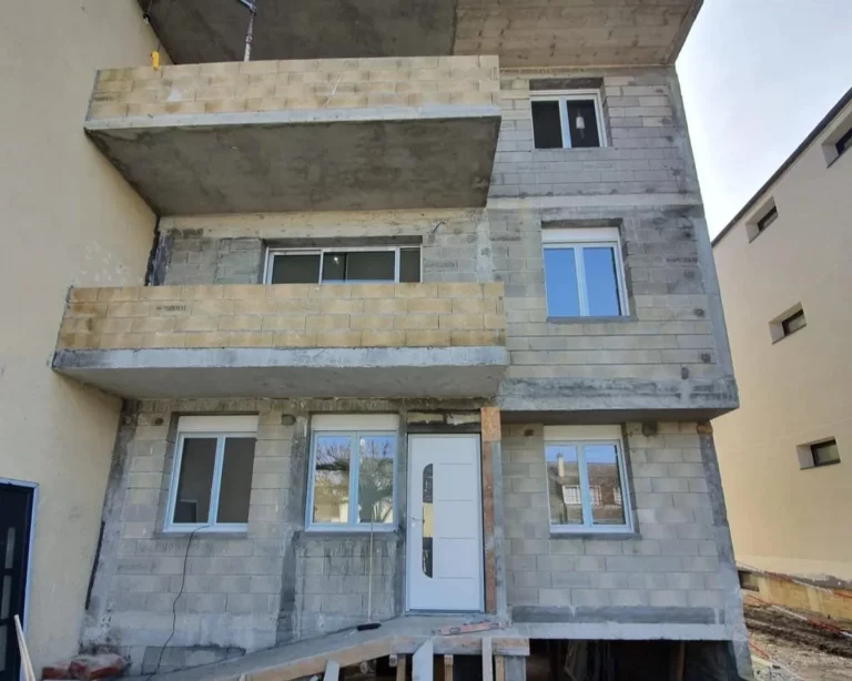 construction et création de 4 appartements